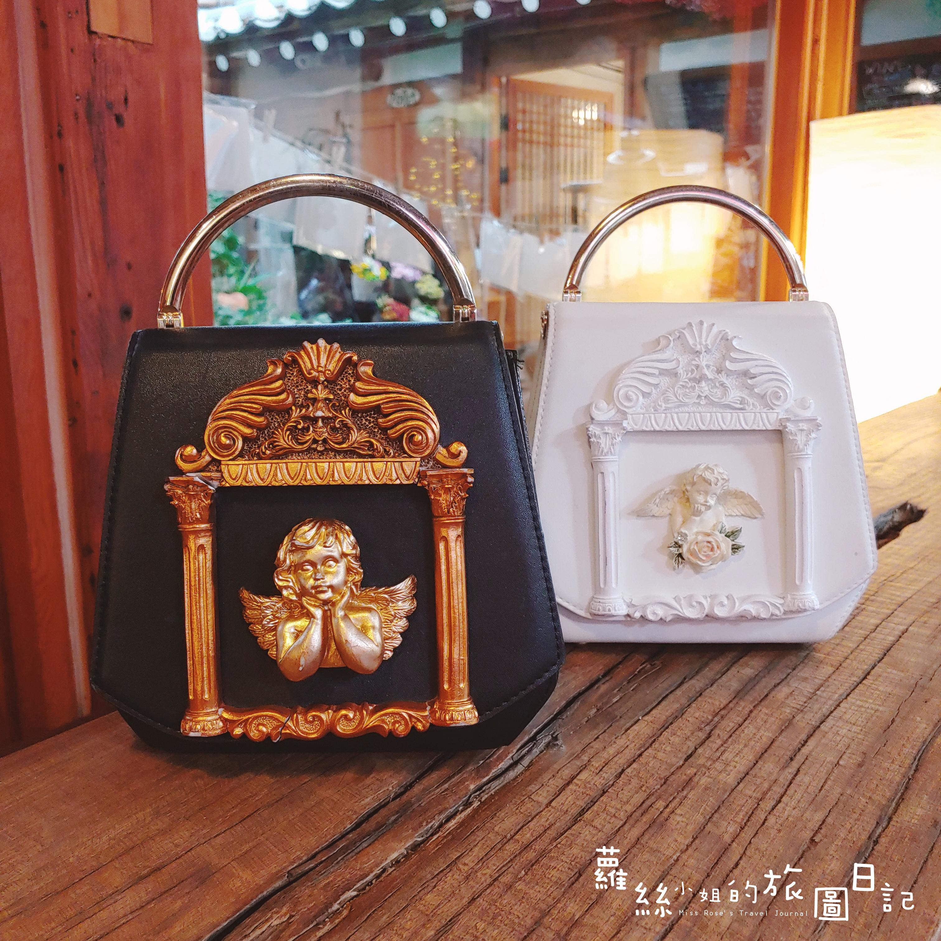 天使手提包真的好美 可以說是因為這個包才選擇京城衣服的XD