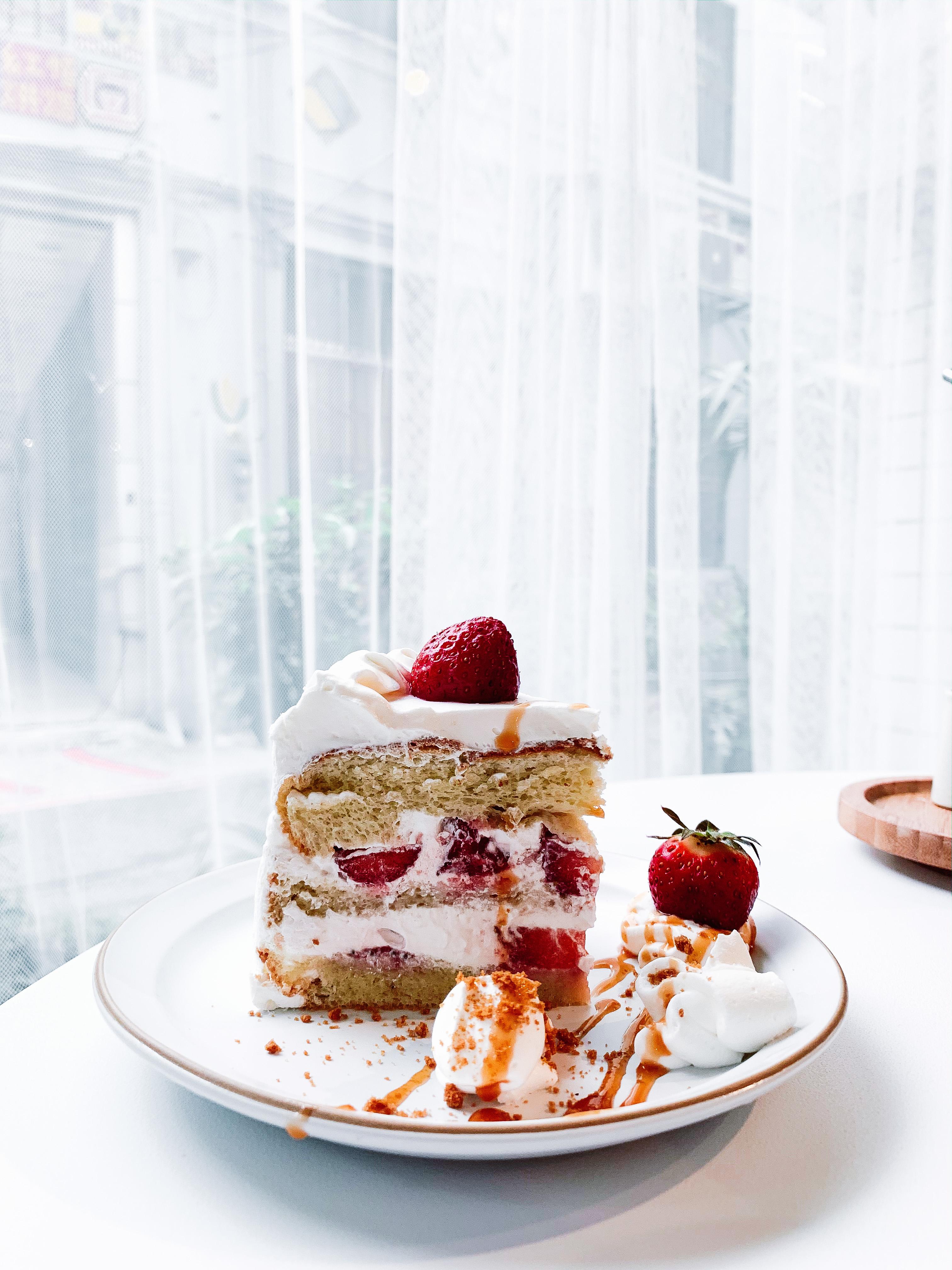 香草草莓蛋糕