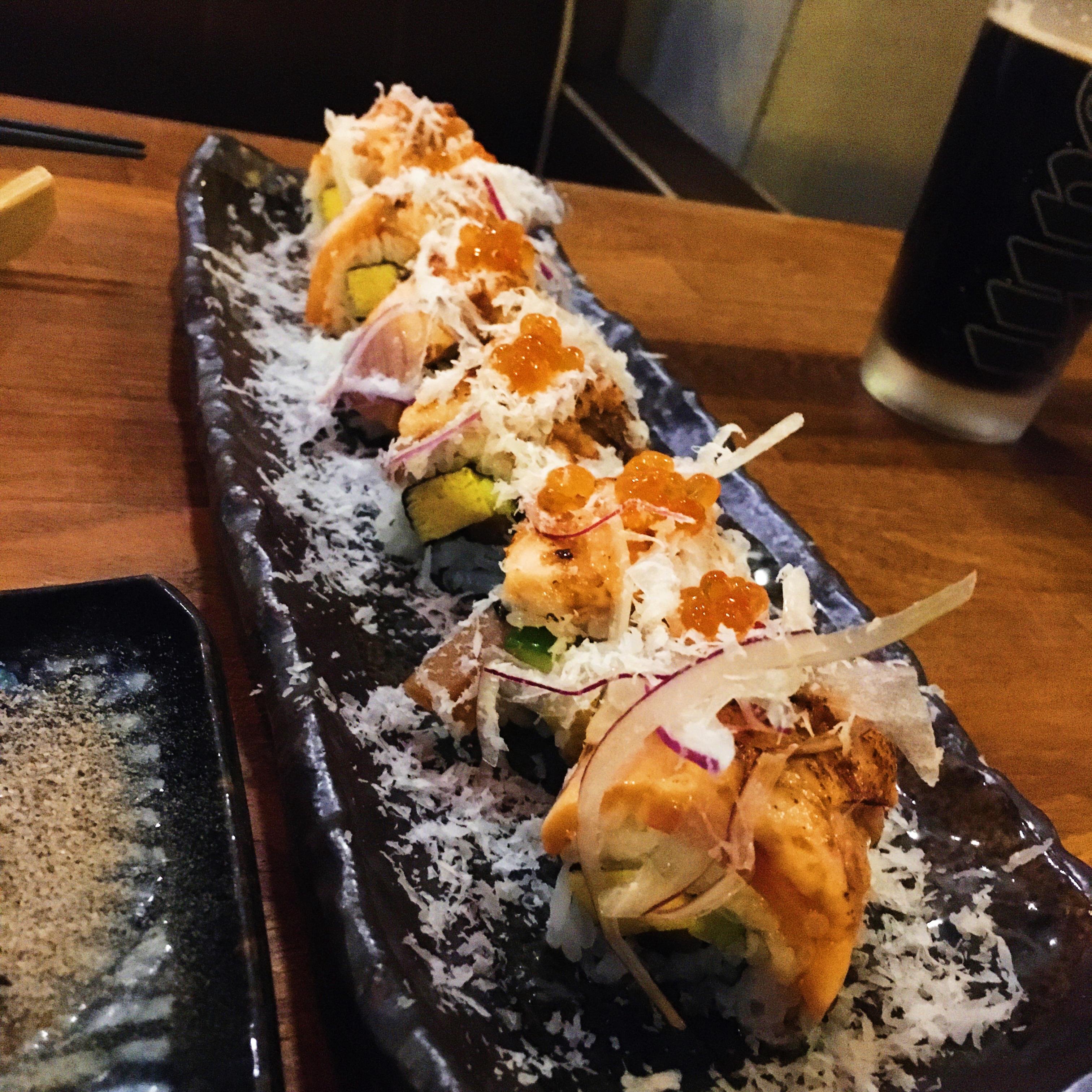 鮭魚捲壽司